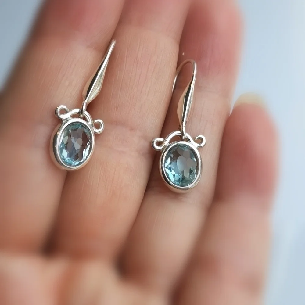 NEW sterling silver blue topaz dangle earrings